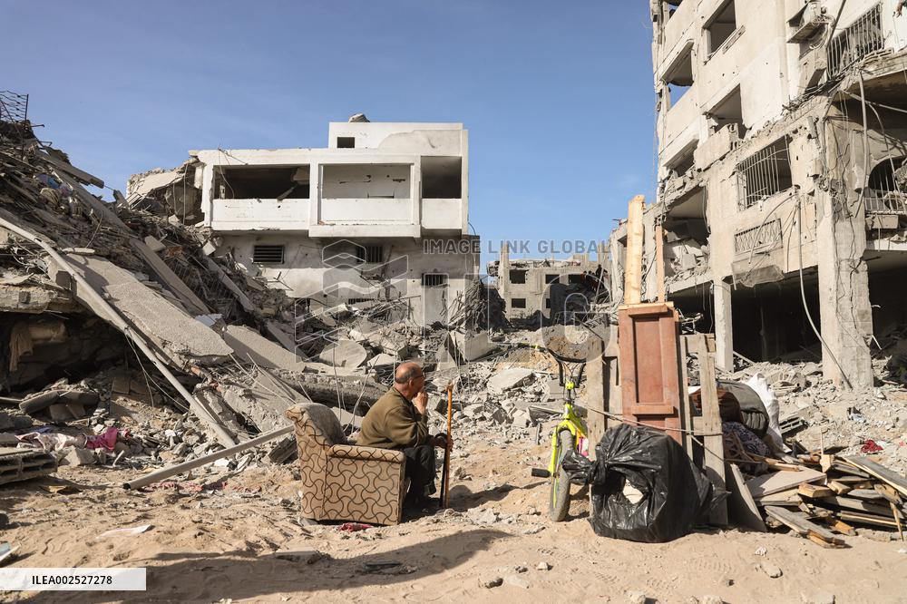 Israeli Troops Leave Gaza Al-Shifa Hospital Laying In Ruins