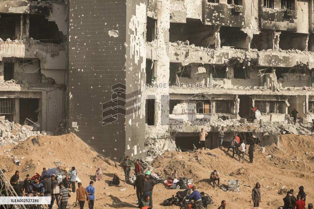 Israeli Troops Leave Gaza Al-Shifa Hospital Laying In Ruins