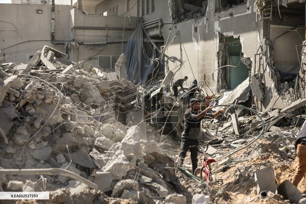 Israeli Troops Leave Gaza Al-Shifa Hospital Laying In Ruins