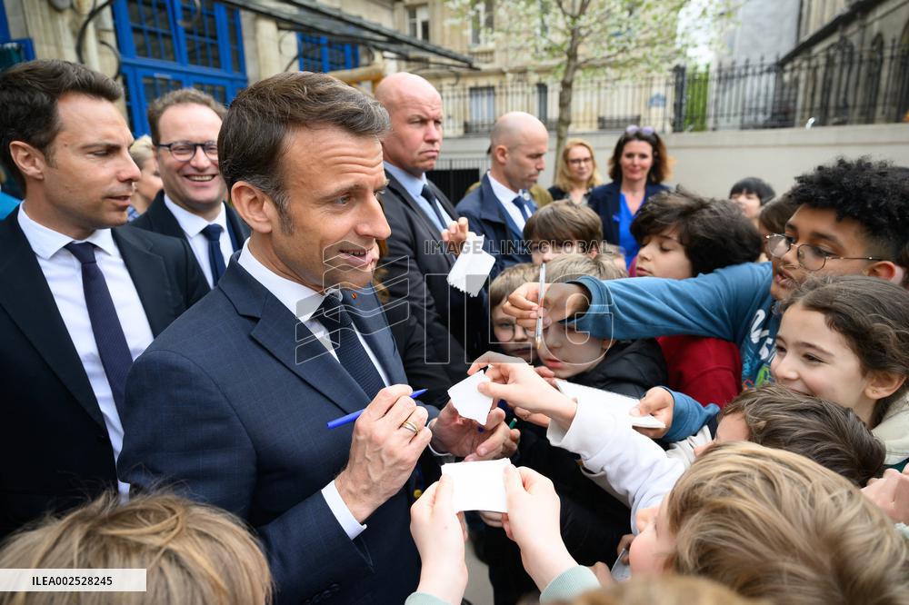Macron Visits A Primary School And LAB9A - Paris