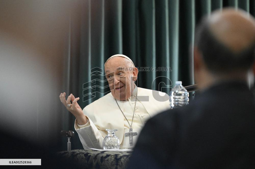Pope Francis Met With Some Parish Priests - Vatican