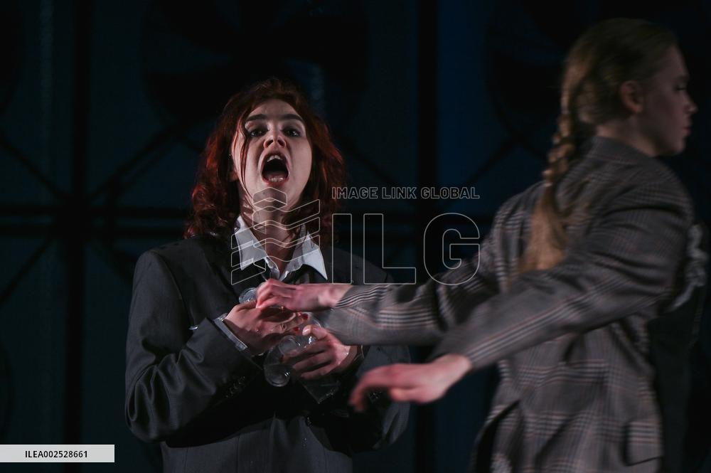 Presentation of play based on Aristophanes The Birds in Lviv