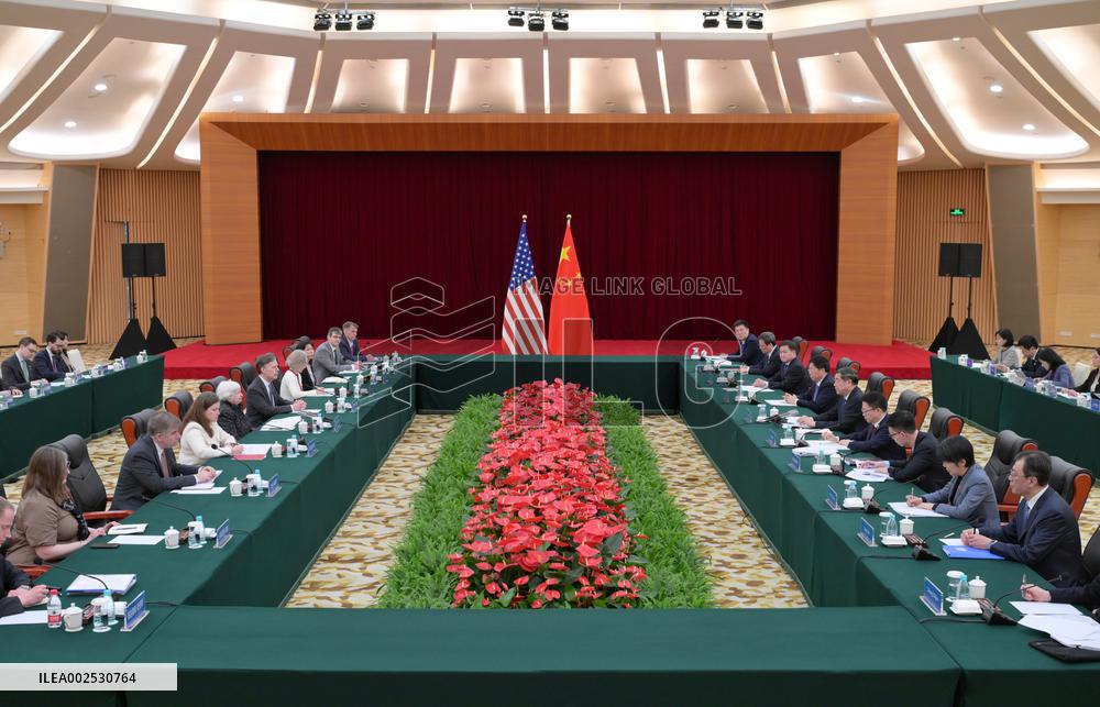 CHINA-GUANGZHOU-HE LIFENG-U.S. TREASURY SECRETARY-TALKS (CN)