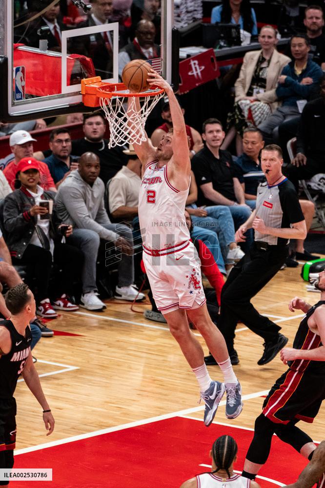 (SP)U.S.-HOUSTON-BASKETBALL-NBA-HEAT VS ROCKETS