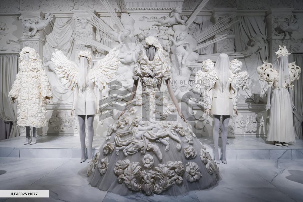 Dolce & Gabbana Exhibition - Milan