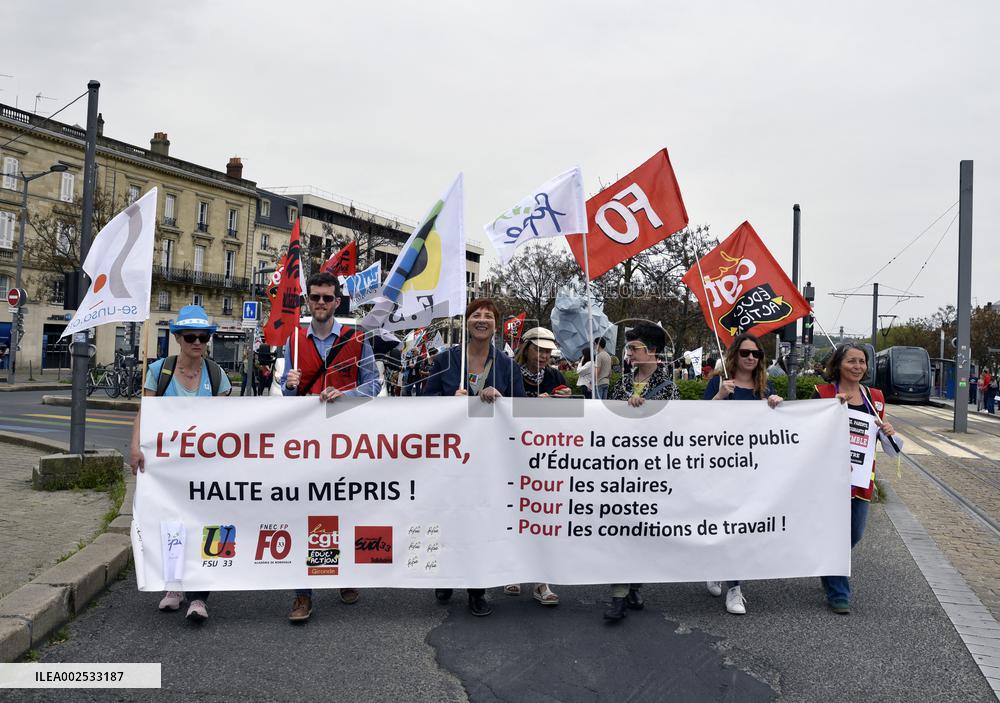 Demonstration Against 'Le Choc Des Savoirs' - Bordeaux