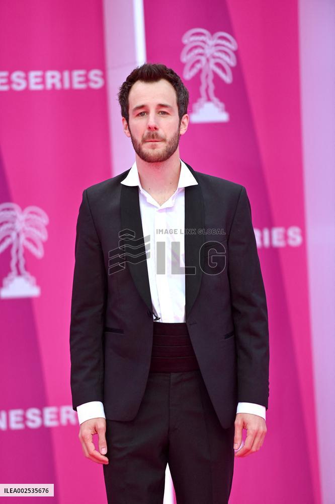 7th Canneseries - Pink Carpet