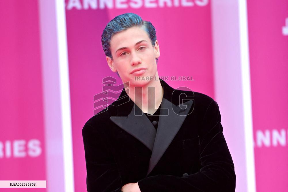 7th Canneseries - Pink Carpet
