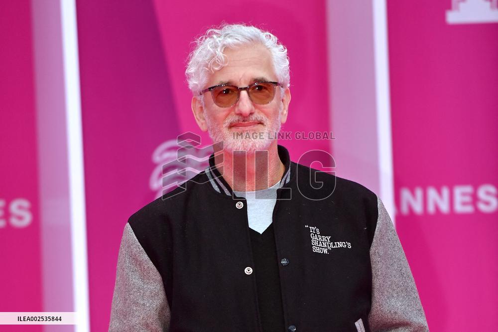 7th Canneseries - Pink Carpet