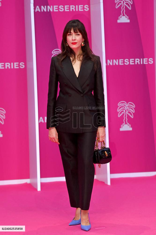 7th Canneseries - Pink Carpet