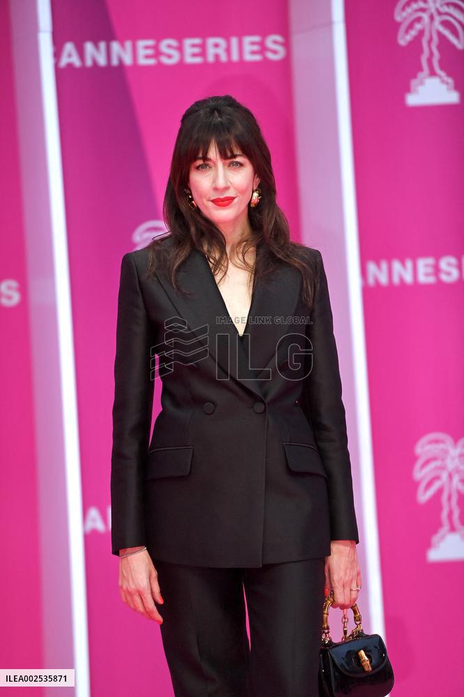 7th Canneseries - Pink Carpet