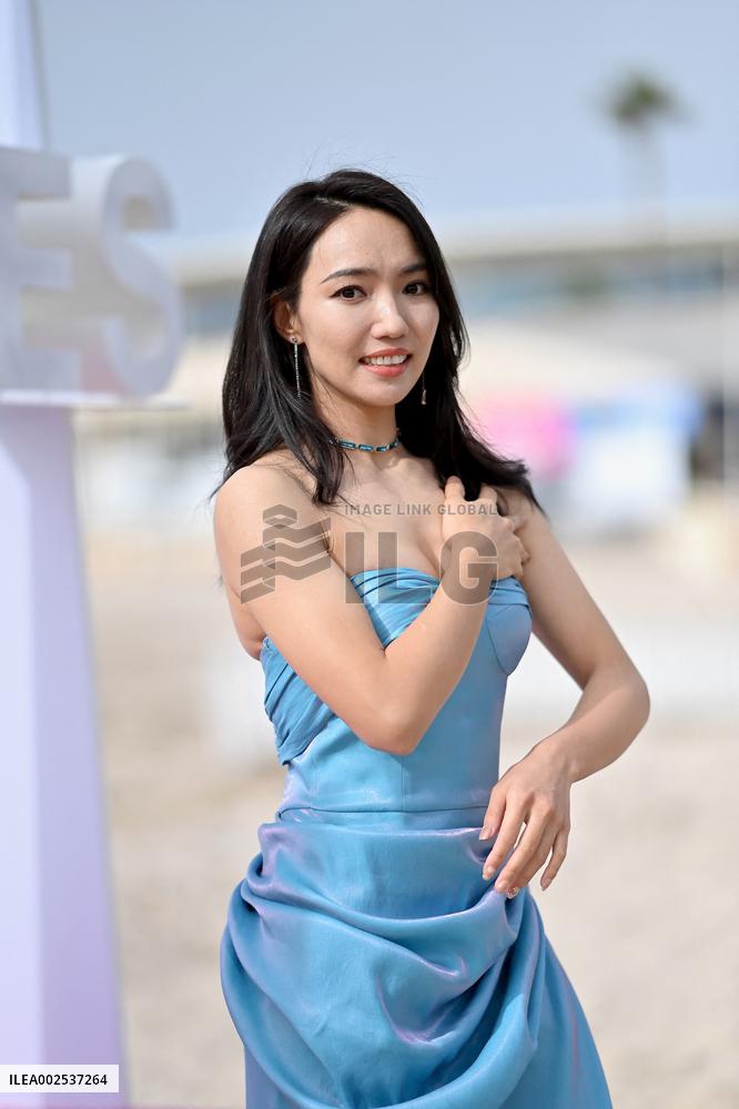 7th Canneseries - To The Wonder Photocall