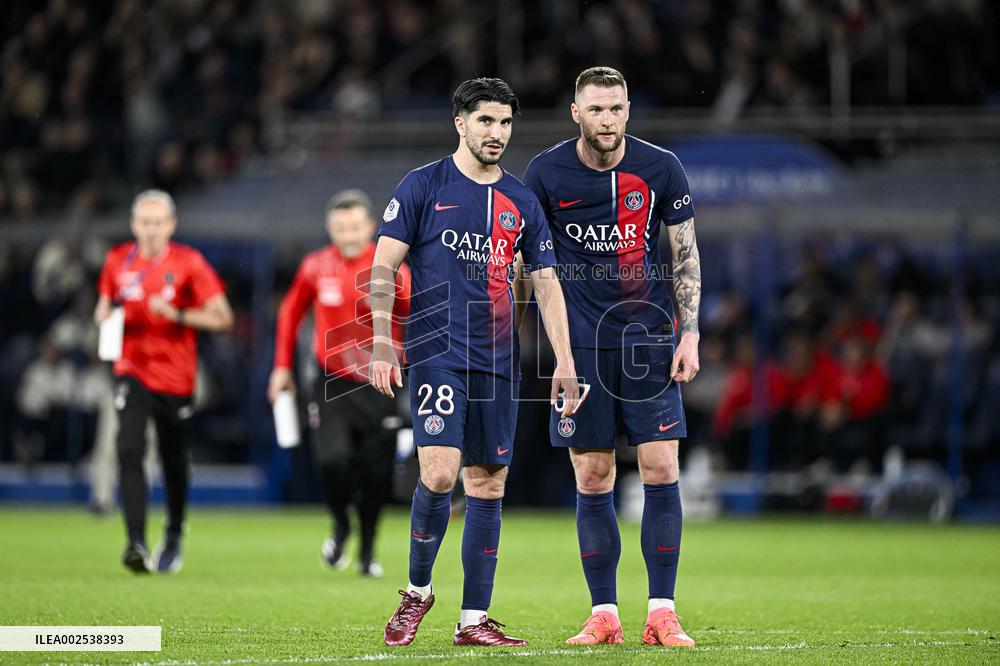 French L1 - PSG vs Clermont Foot 63