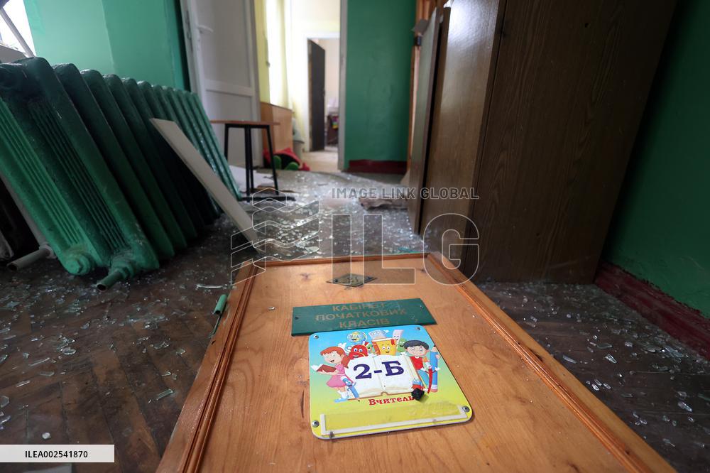 Russians shell Kharkiv