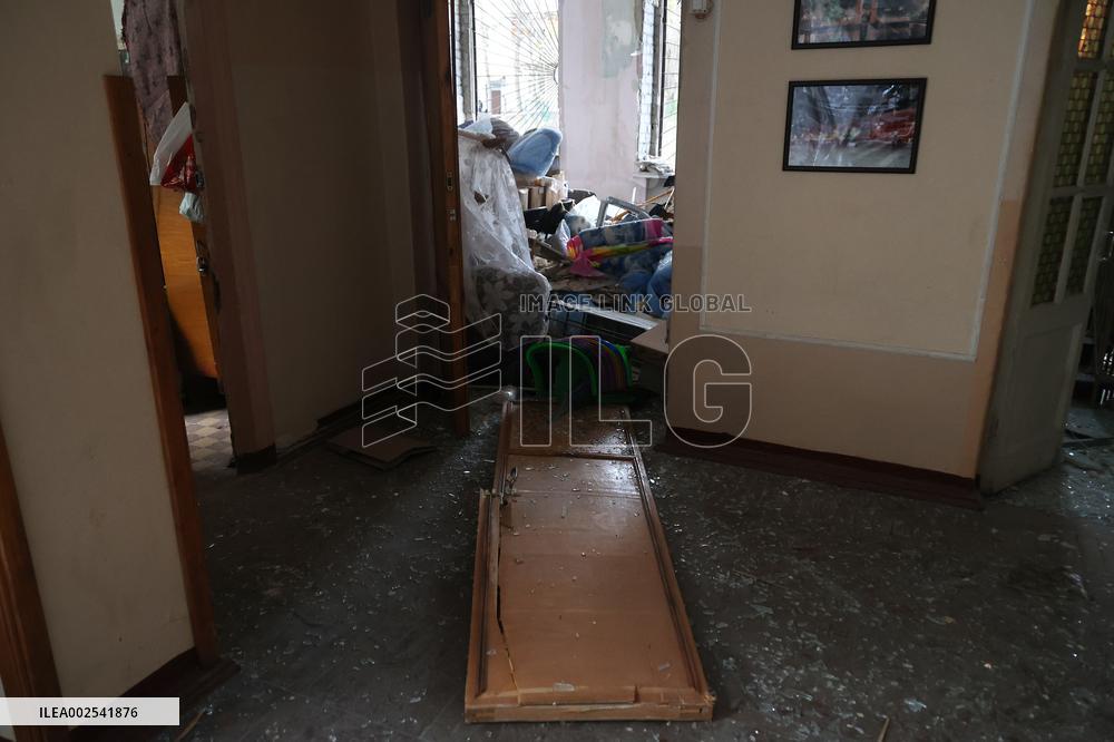 Russians shell Kharkiv