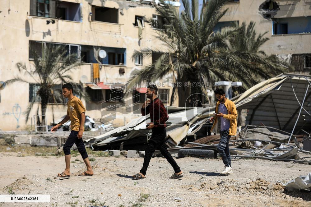 Israel Pulls Out Troops From Southern Gaza