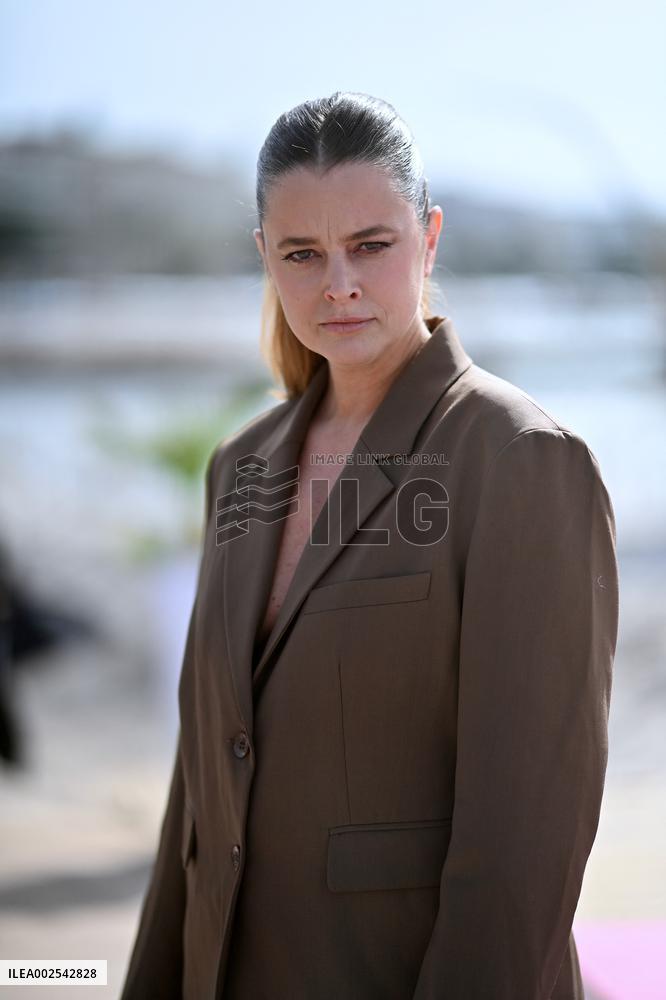 7th Canneseries - Dumbsday Photocall