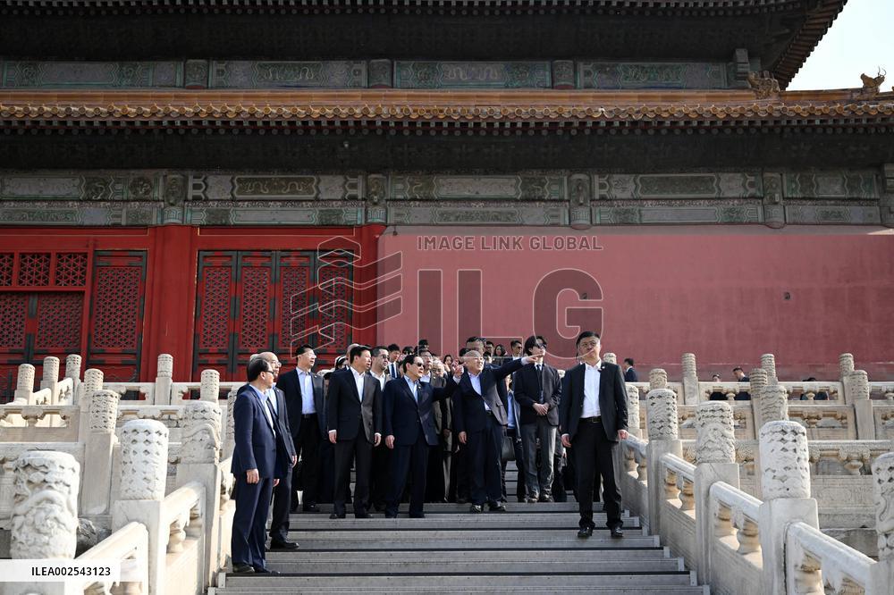 CHINA-BEIJING-MA YING-JEOU-TAIWAN YOUTH-PALACE MUSEUM-VISIT (CN)