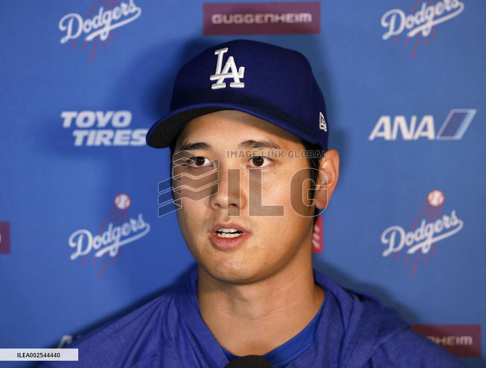 Baseball: Dodgers vs. Twins