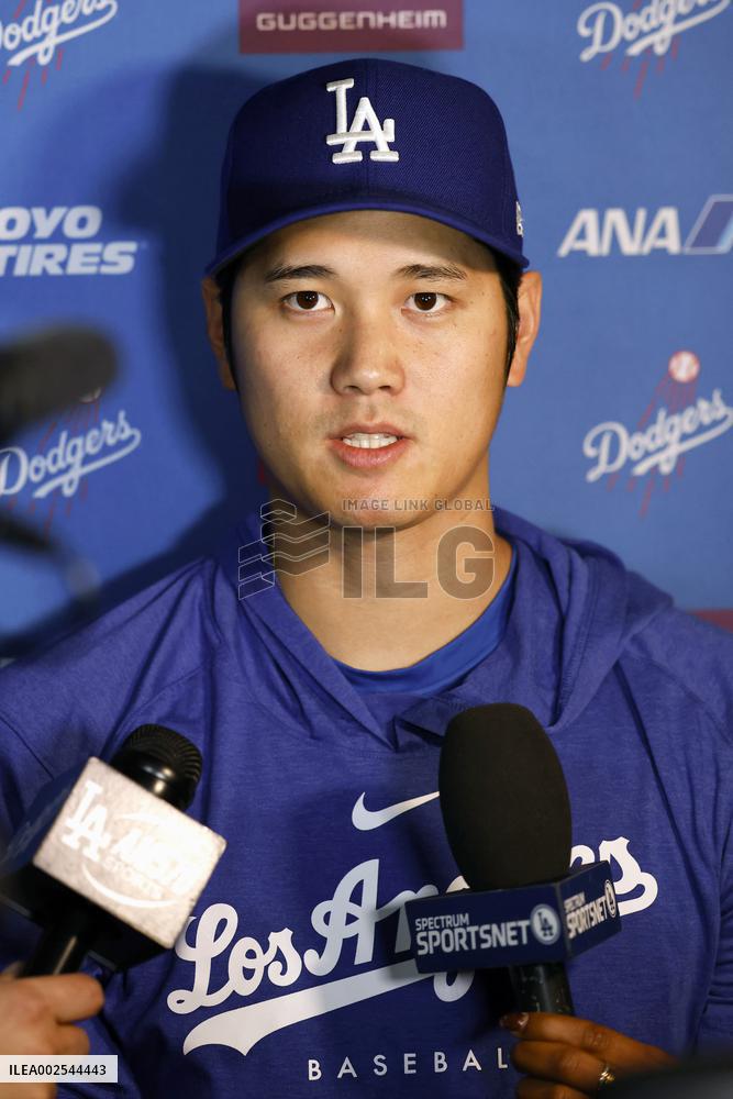 Baseball: Dodgers vs. Twins