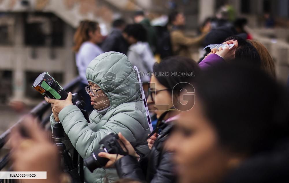 North America Awed By Total Solar Eclipse - Canada