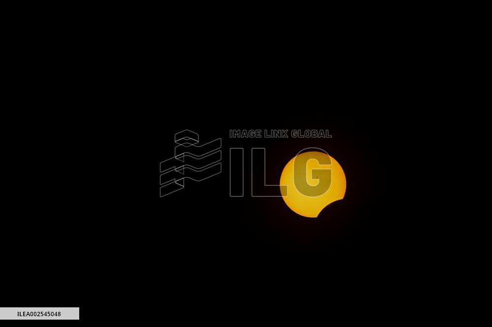 North America Awed By Total Solar Eclipse - Washington