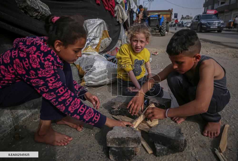 Israel Steps Up Preparation For Rafah Invasion