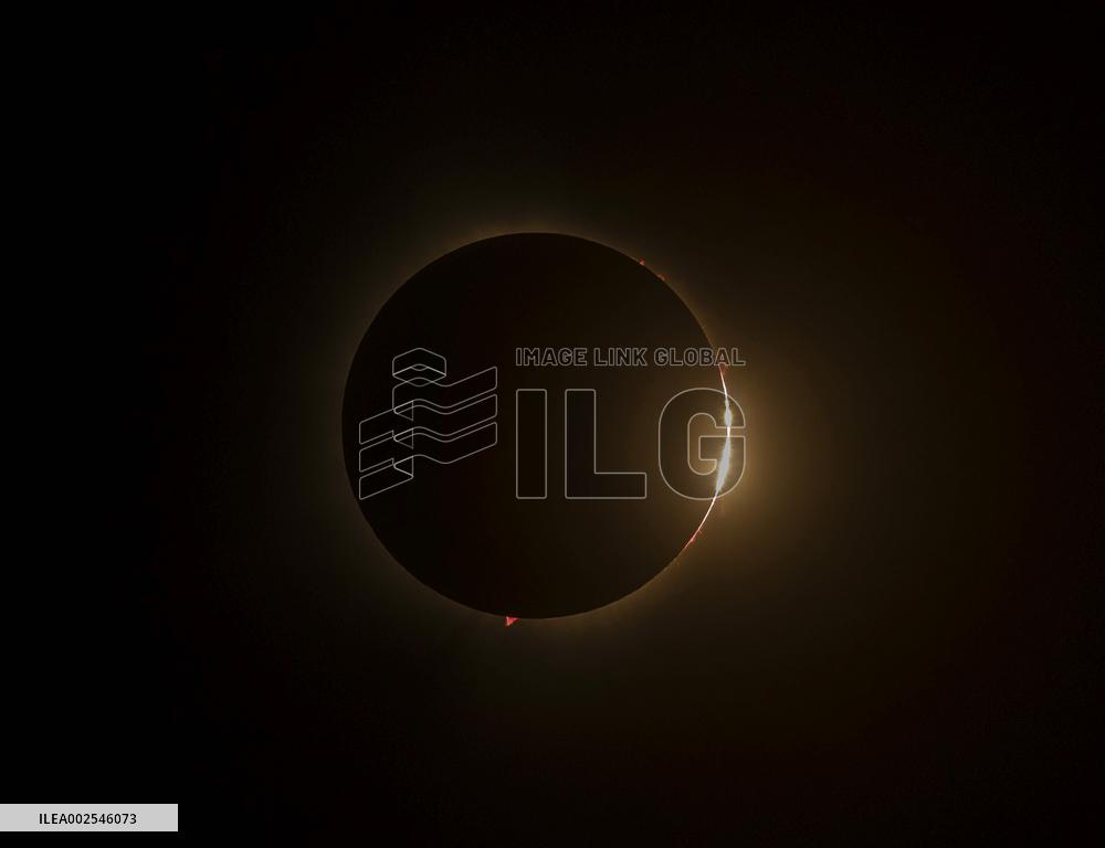 CANADA-ONTARIO-PORT STANLEY-SOLAR ECLIPSE