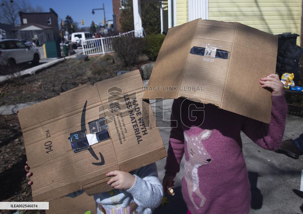 CANADA-ONTARIO-PORT STANLEY-SOLAR ECLIPSE