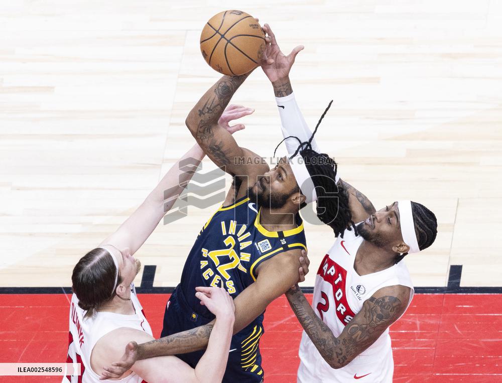 (SP)CANADA-TORONTO-BASKETBALL-NBA-PACERS VS RAPTORS