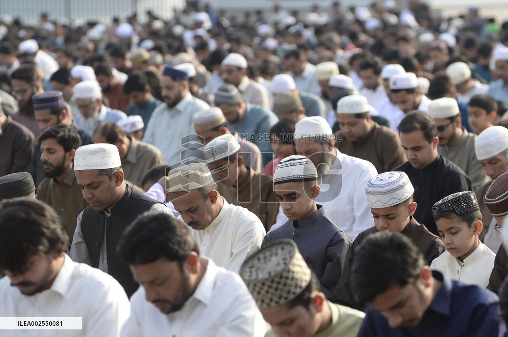 PAKISTAN-RAWALPINDI-EID AL-FITR-PRAYER