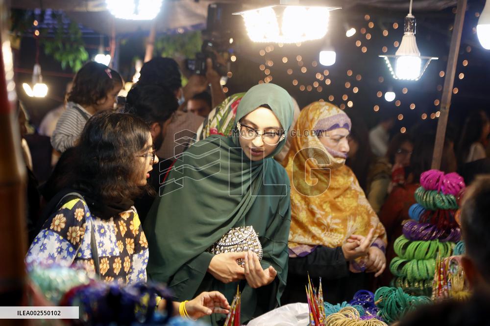 PAKISTAN-ISLAMABAD-EID AL-FITR-EVE-MARKET