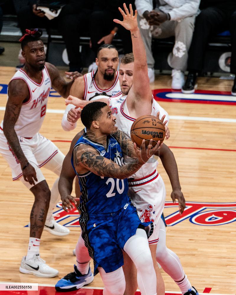(SP)U.S.-HOUSTON-BASKETBALL-NBA-MAGIC VS ROCKETS