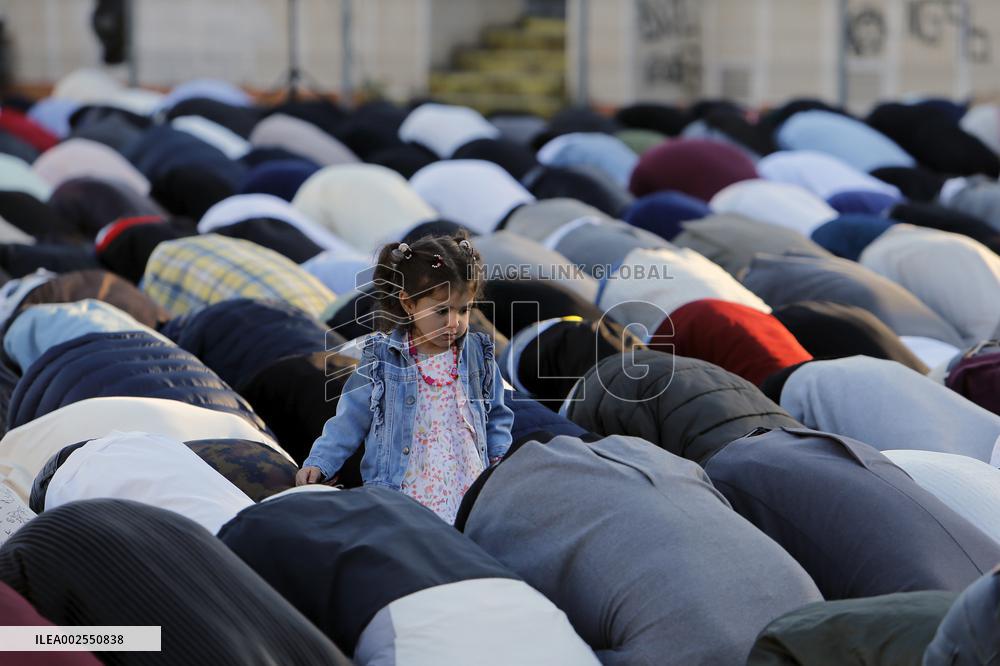 ROMANIA-BUCHAREST-EID AL-FITR-PRAYER