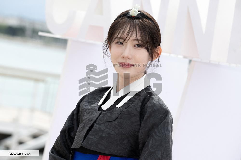 Rinza Noodle House Photocall - Day 6 - Cannes