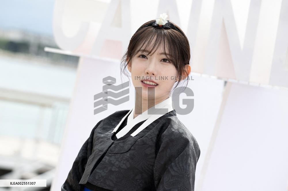 Rinza Noodle House Photocall - Day 6 - Cannes