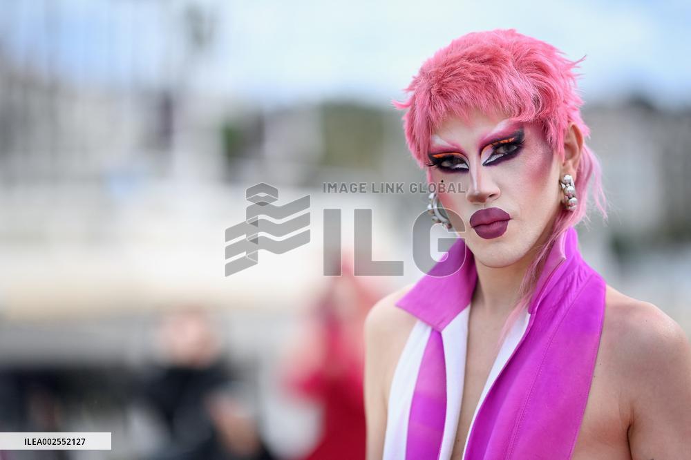 7th Canneseries - Rose and Punani Photocall