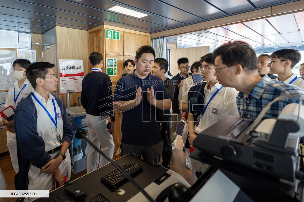 CHINA-HONG KONG-POLAR ICEBREAKER-XUELONG 2-VISIT (CN)