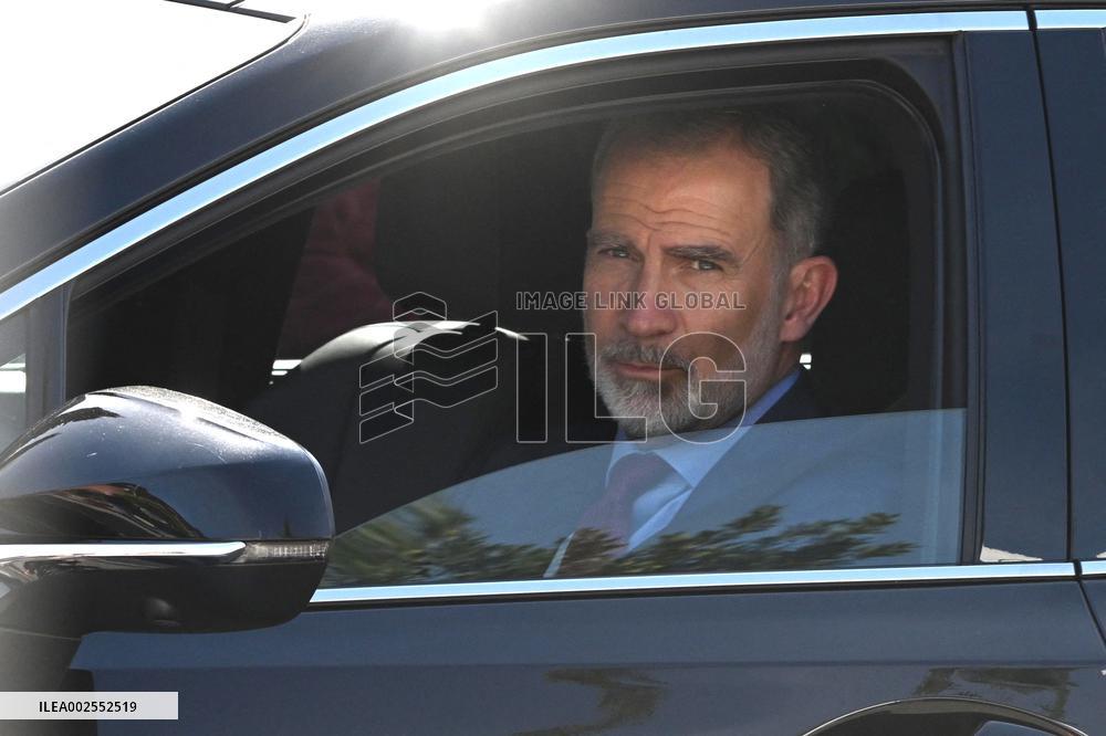 King Felipe Visits His Mother After Her Hospitalization - Madrid