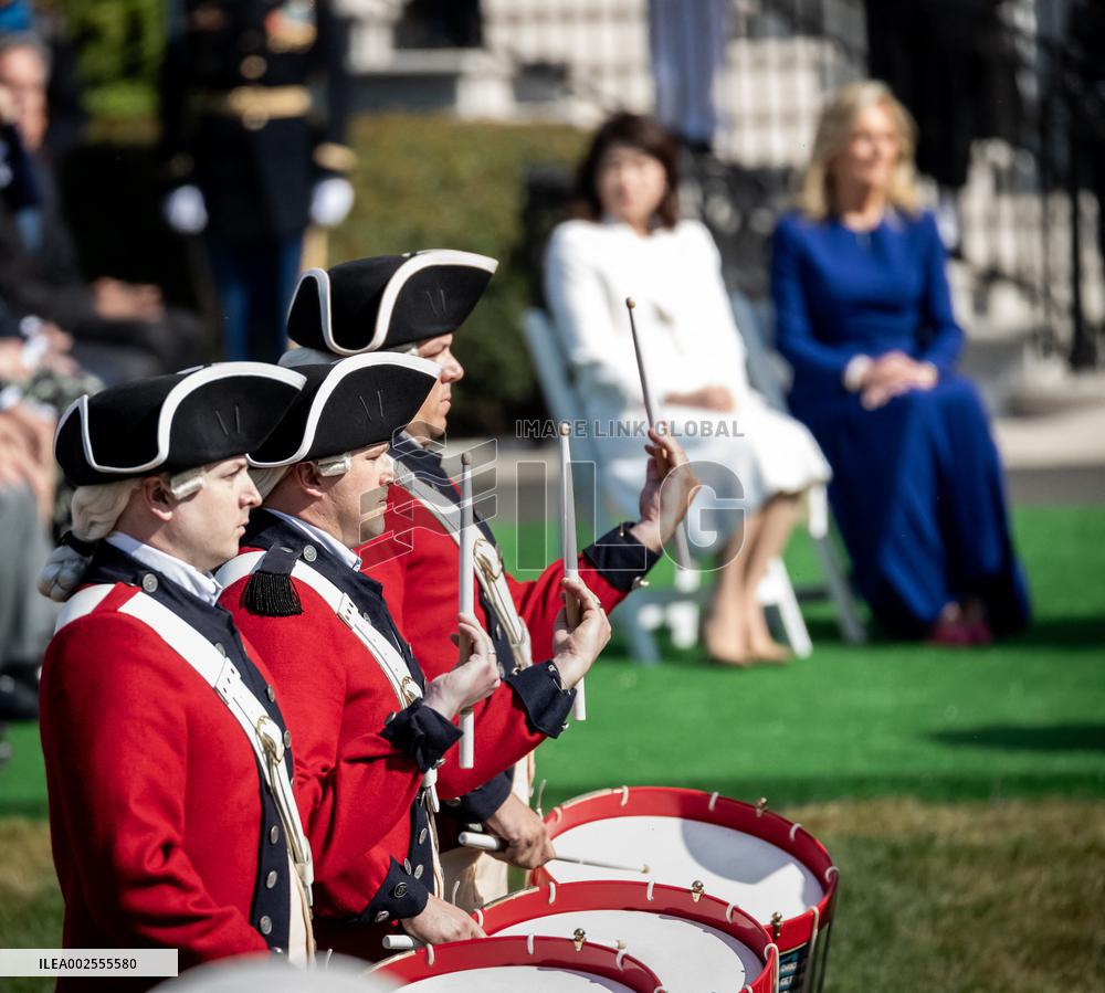 Japan’s PM Kishida Visits Washington