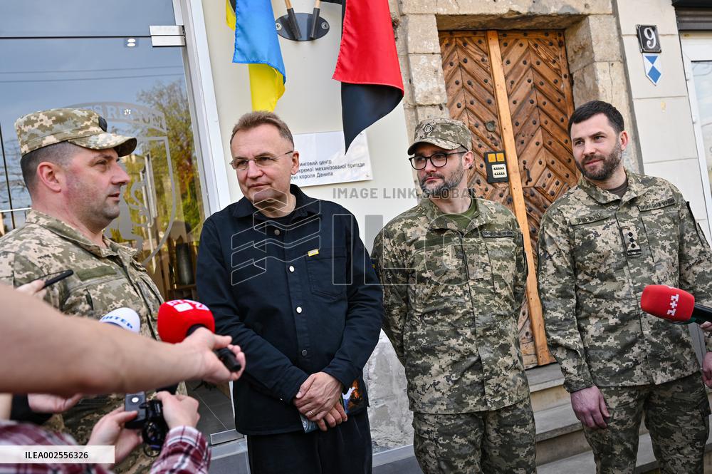 Recruiting center of 24th King Danylo mechanized brigade opens in Lviv