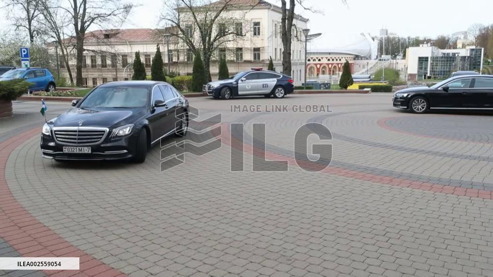 Uzbek FM pays first official visit to Belarus