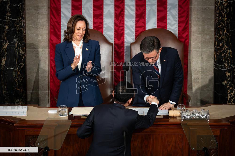 Japanese PM Kishida Addresses Joint Session Of Congress - Washington