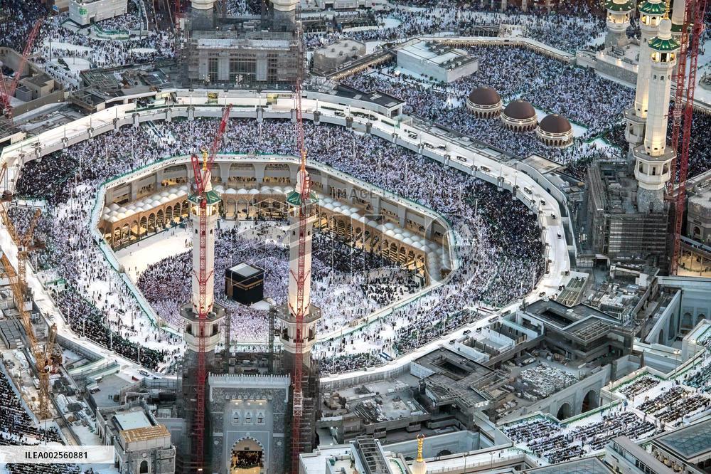 Aerial Views Of The Great Mosque - Mecca