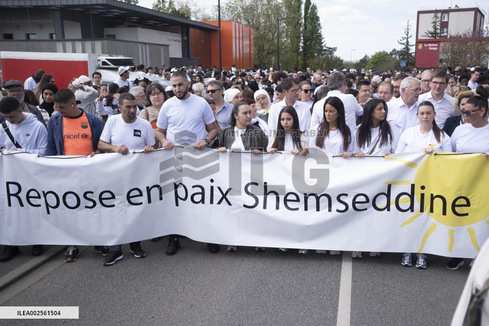 White March In Tribute To Shemseddine - Viry-Chatillon