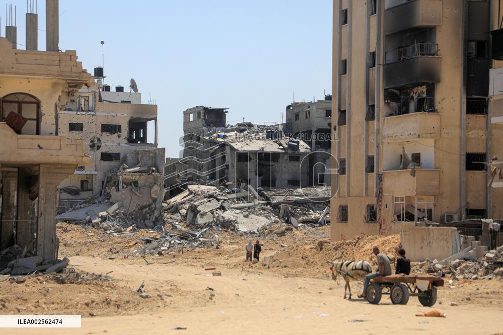 MIDEAST-GAZA-KHAN YOUNIS-DESTROYED BUILDINGS
