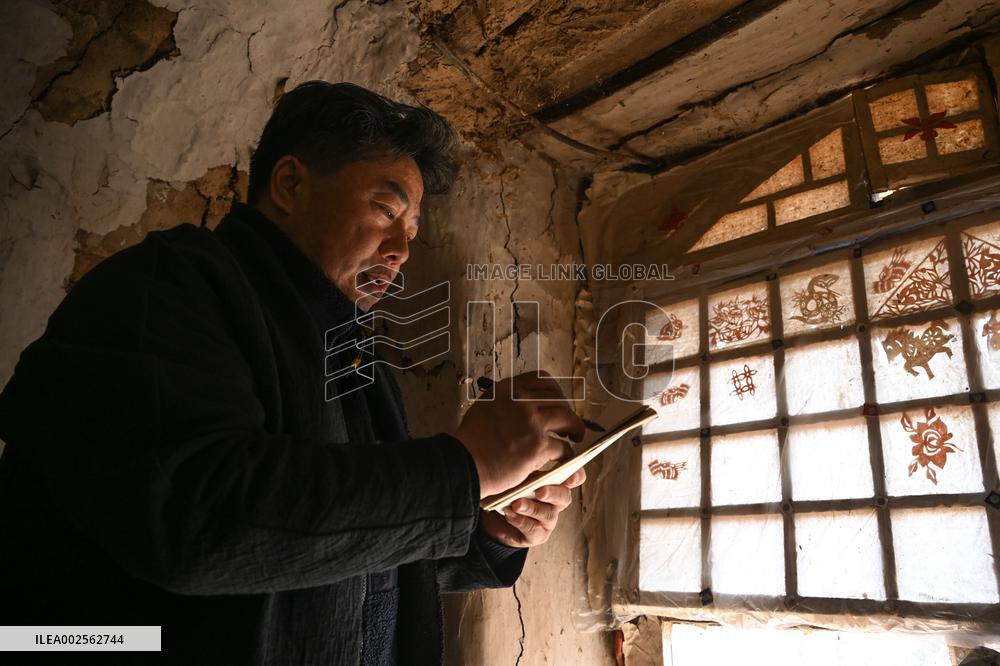 (MASTER OF CRAFTS)CHINA-INNER MONGOLIA-HORINGER PAPER-CUTTING-INHERITOR (CN)