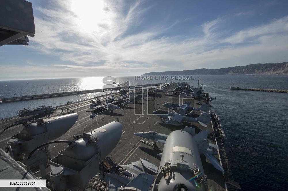 US Moves Aircraft Carrier Toward Israel