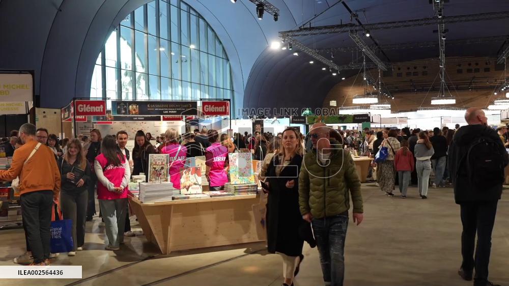 1,150 Chinese books on display at Paris Book Festival 2024