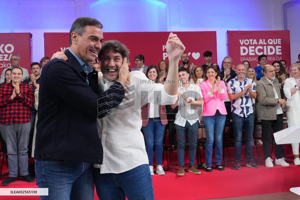 PSE-EE campaign event in San Sebastian